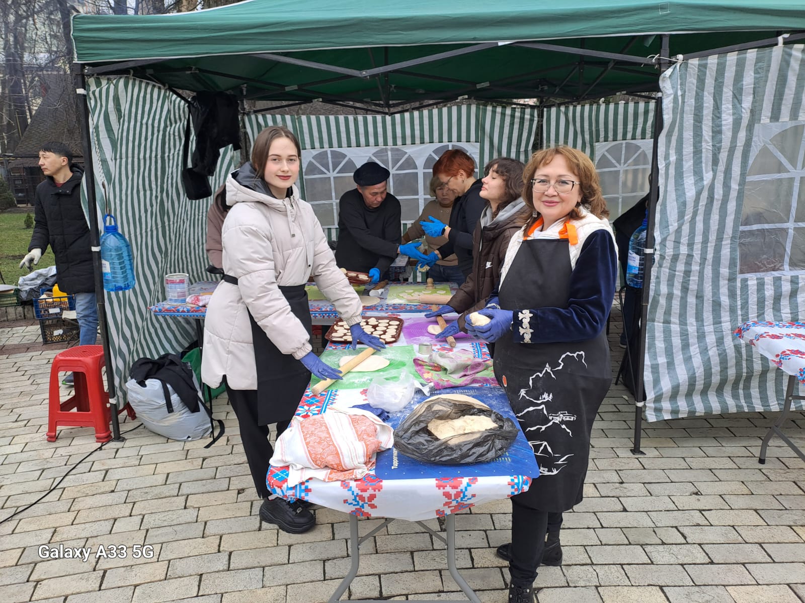 Жетілген арулар өздерін порно